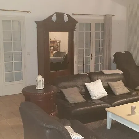 50 Rue De Guiton Villa