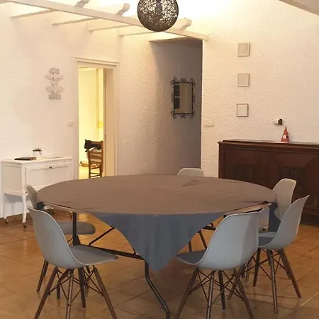 50 Rue De Guiton Villa